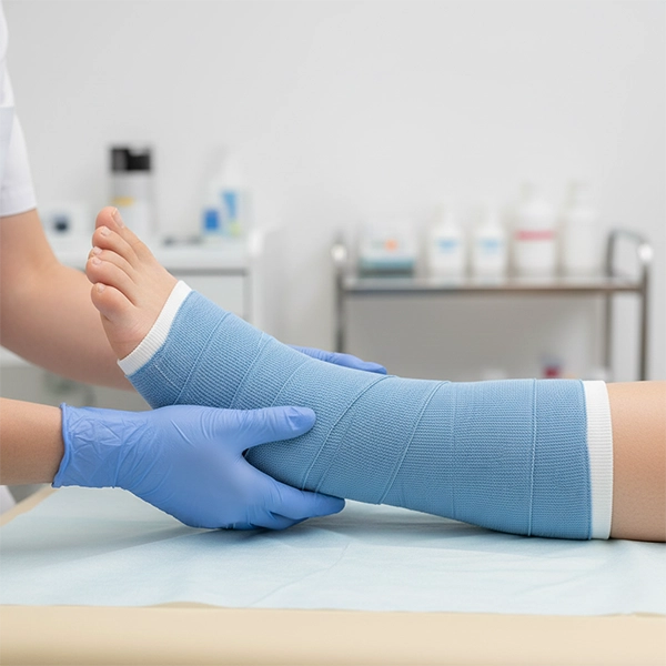 بی‌حرکت‌سازی نیمه‌صلب مچ پا با سافت‌کست در محیط کلینیکی